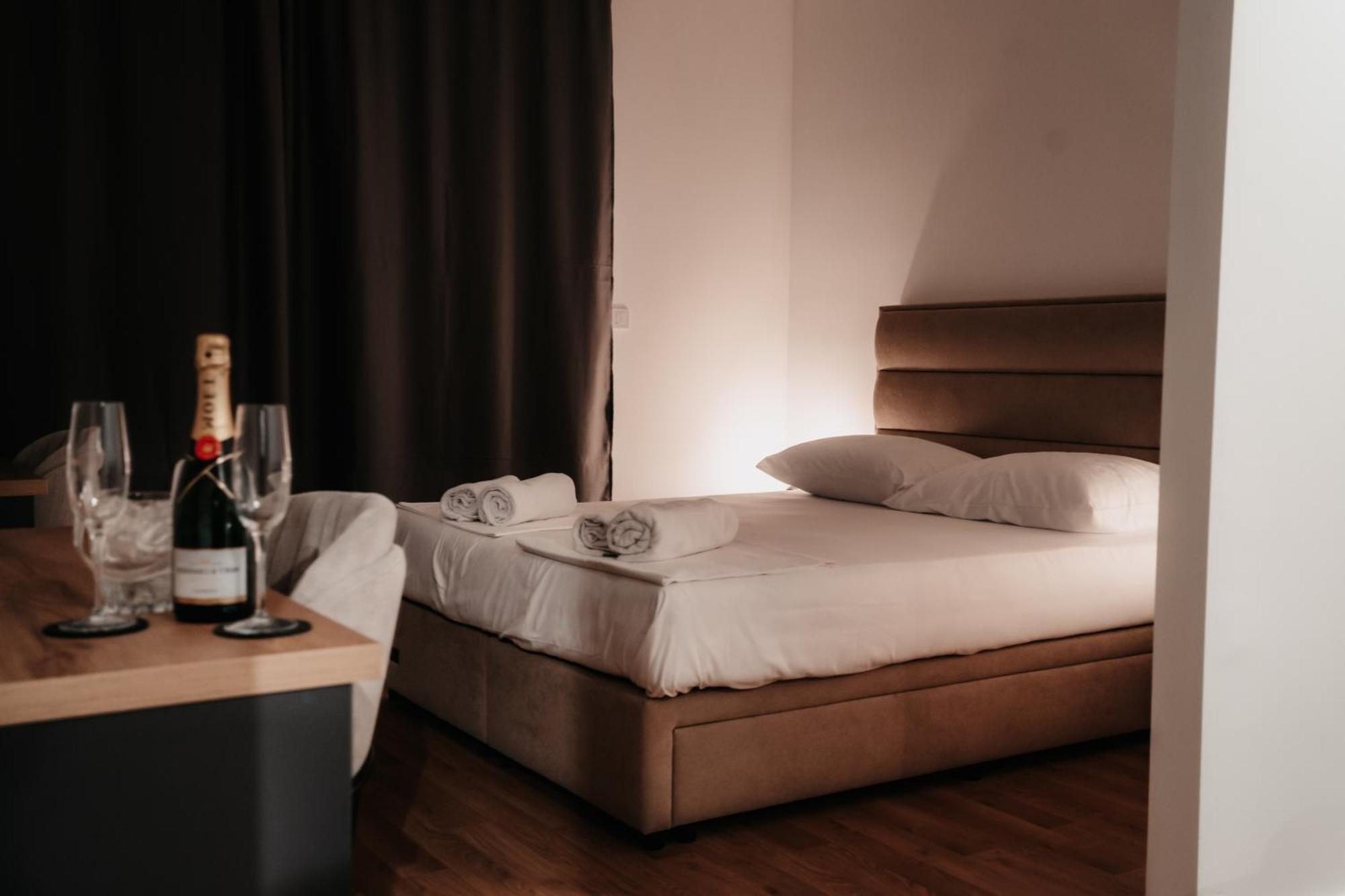 Appartement Toro Hospitality à Mostar Extérieur photo